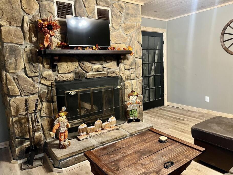 Moonshine Manor-Pets Ok-W/D-Pool Table-Arcade-Hot Tub Villa Gatlinburg Exteriör bild