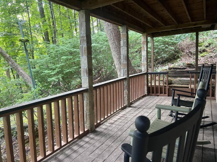 Moonshine Manor-Pets Ok-W/D-Pool Table-Arcade-Hot Tub Villa Gatlinburg Exteriör bild